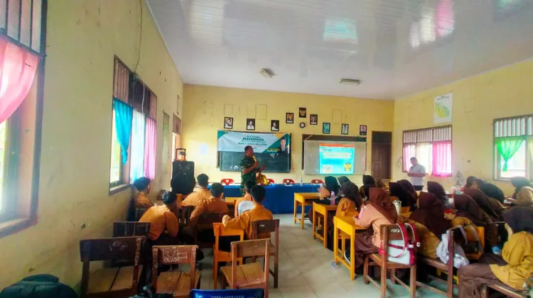 Bangun Generasi Tangguh, TNI Edukasi Siswa Baru MAN 4 Kluet Utara soal Bullying dan Mitigasi Bencana