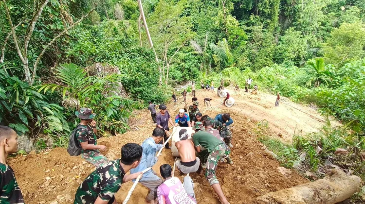 Satgas TMMD 129 Taklukkan Medan Ekstrem Demi Membuka Akses Desa