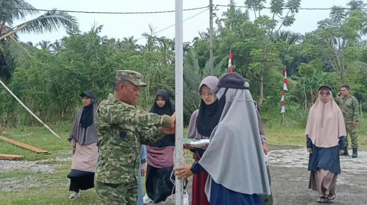Jelang HUT RI ke-81, Koramil 10/Labuhan Haji Barat Intensifkan Latihan Paskibra