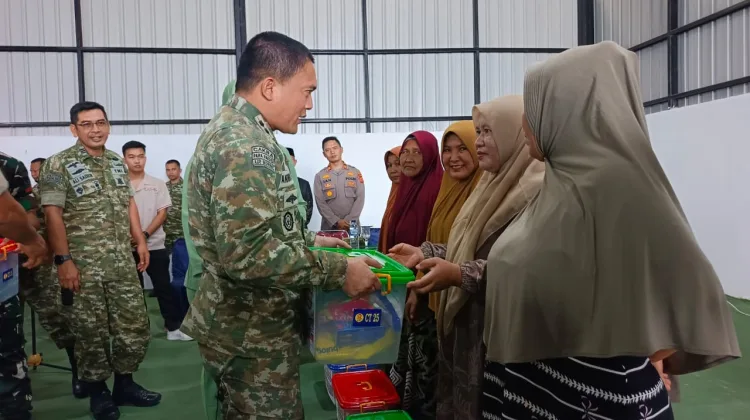 Menyambut HUT TNI Ke 81, Kodim 0107/Aceh Selatan Berbagi Tali Asih kepada 30 Warga Kurang Mampu