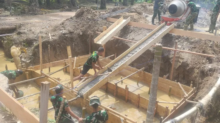 Pembangunan Dua Jembatan Beton di Desa Jambo Papan Terus Berlanjut, Satu Titik Mulai Pengecoran Lantai Abutmen